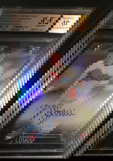 Nolan Jones Black Refractor Auto 9.5