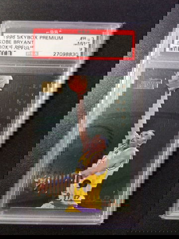 1996 Skybox Premium Rookie Prevue #R3 KOBE BRYANT PSA9