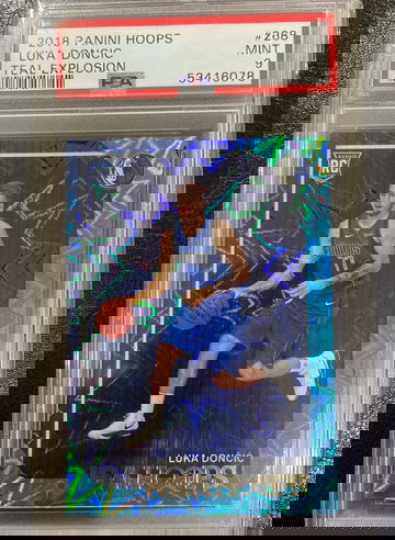 2018-19 Panini Hoops Luka Doncic Teal Explosion