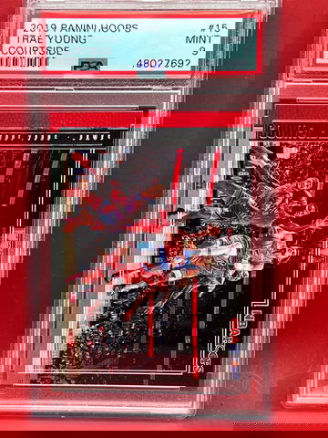 2019 PANINI HOOPS TRAE YOUNG #15 COURTSIDE PSA 9