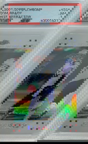 2007 Topps Chrome Tom Brady White Refractor PSA 7 Near Mint