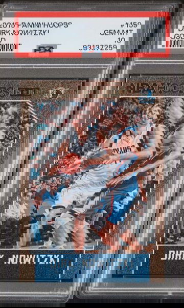 2015-16 Panini NBA Hoops Gold Dirk Nowitzki PSA 10 #159 HOF Pop 1!