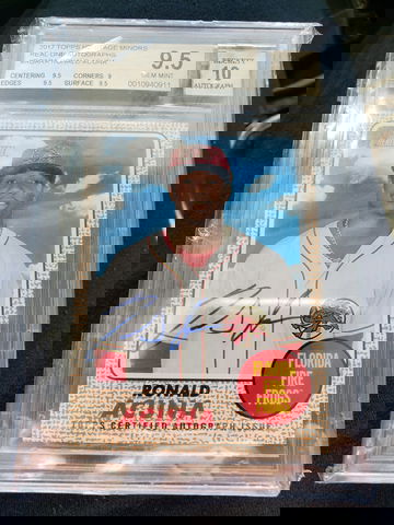 BGS 9.5/10 - 2017 TOPPS HERITAGE MINORS RONALD ACUNA JR. AUTO RC 