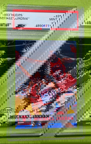 1993 Hoops #28 Michael Jordan PSA 9 