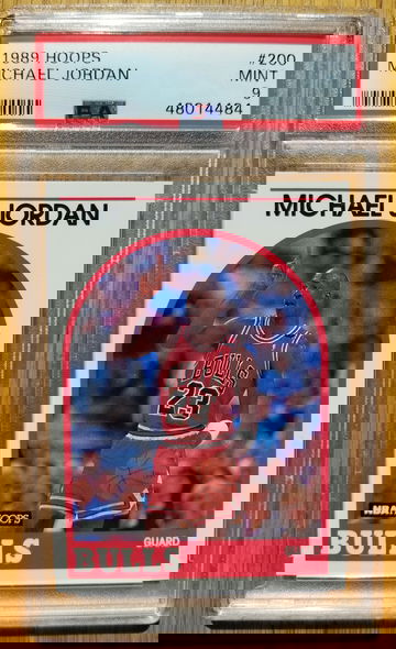 1989 Hoops #200 Michael Jordan PSA 9 MINT