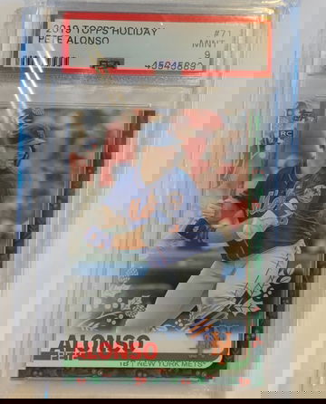 Pete Alonso 2019 Topps Holiday RC PSA 9