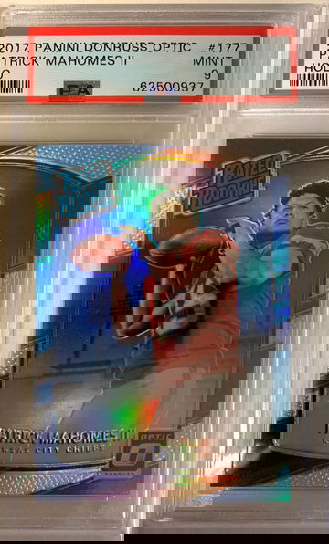 2017 Patrick Mahomes II Panini Donruss Optic HOLO #177 PSA 9 Mint