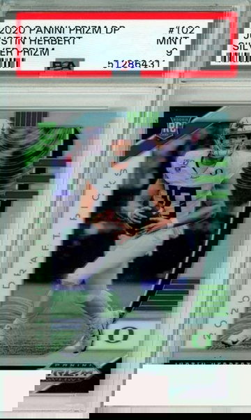 2020 PANINI PRIZM DRAFT PICKS JUSTIN HERBERT #102 SILVER ROOKIE PRIZM PSA 9 MINT