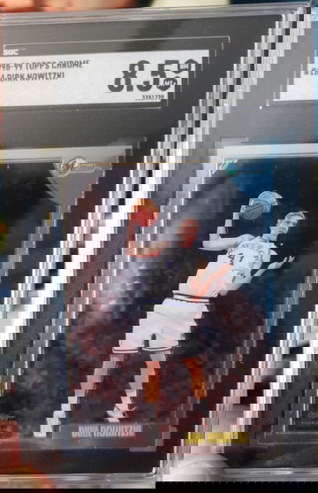 Dirk Nowitzki RC 1998 Topps Chrome #154 SGC 8.5