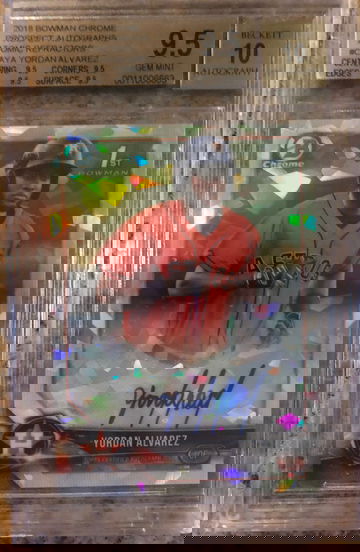 2018 Bowman Chrome Yordan Alvarez RC Atomic Refractor Auto BGS 9.5 True Gem Mint