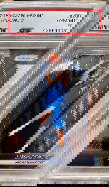 2018 Luka Doncic Panini Prizm Rookie PSA 10