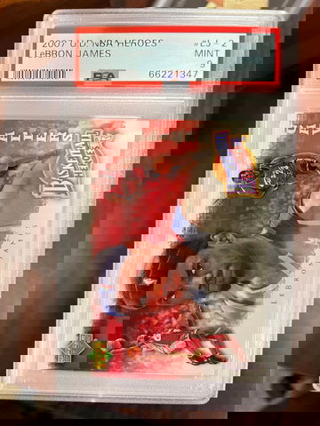 2007 Upper Deck NBA Heroes Lebron James PSA 9