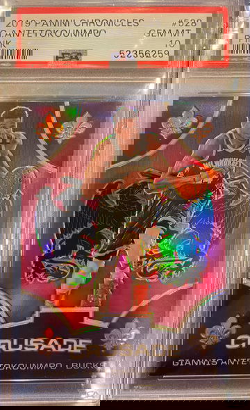 2019/20 Chronicles Crusade Giannis Antetokounmpo #528 pink Prizm  PSA 10