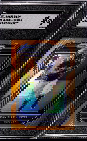 2022 Prizm #194 Danielle Hunter Orange Prizm /249 SGC 9