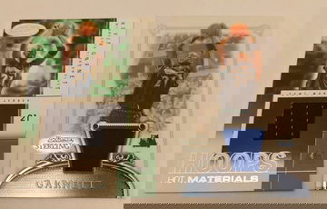 Kevin Garnett (2) game used relic