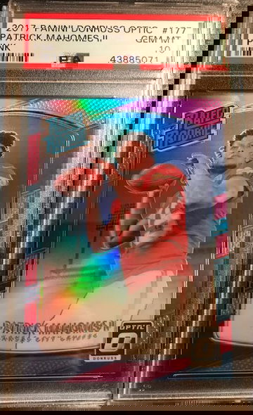 Patrick Mahomes 2017 optic pink refractor rookie 10