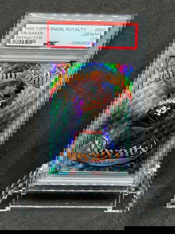 1998-99 Topps Roundball Royalty Refractor #R20 Vin Baker Sonics PSA 10