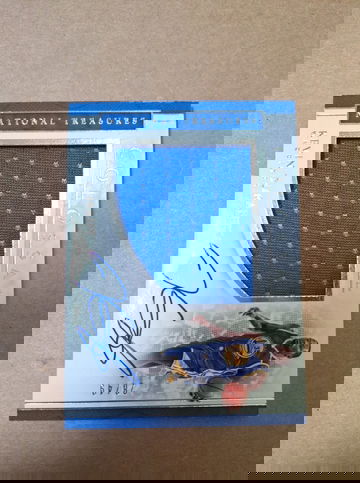 2016-17 National Treasures Kevin Durant Colossal Jersey Auto /35, shipping from Hong Kong