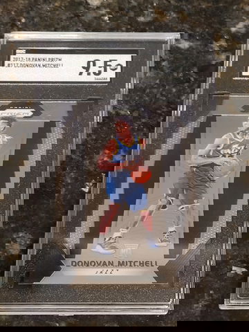 2017 Donovan Mitchell PRIZM (SGC 9.5)