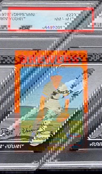 1975 Topps Mini Robin Yount PSA 8