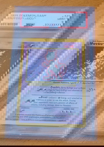 Mewtwo unlimited PSA 9