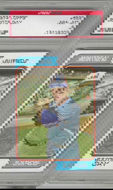 1974 Topps Baseball Card Boots Day #589 PSA 8 Montreal Expos