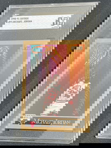 1990-91 Skybox #41 Michael Jordan