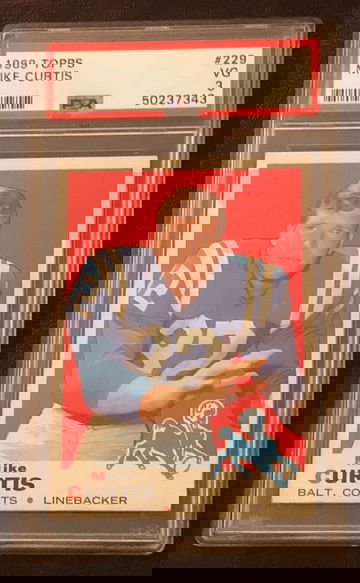 1969 Topps Mike Curtis PSA 3