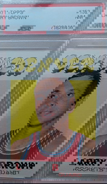 1971 Topps Larry Brown HoF RC PSA 7