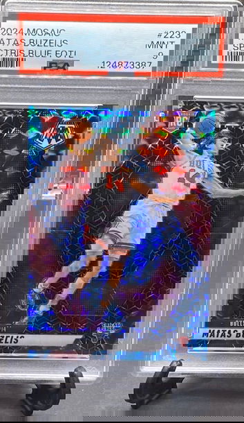 2024-25 Mosaic Matas Buzelis Rookie Spectris Blue Prizm     PSA 9