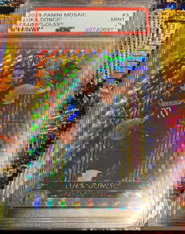 2019 mosaic Luka doncic stained glass #9 mint 9