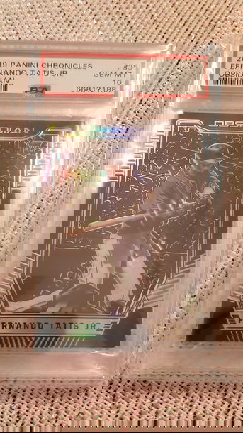 2019 Panini Chronicles Fernando Tatis Jr. Obsidian PSA 10