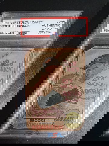 1968 Venezuela Topps Brooks Robinson #20 PSA Authentic Auto 10 