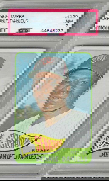 1965 Topps Baseball Card PSA 7 Bennie Daniels #129 Washington Senators POP- 39