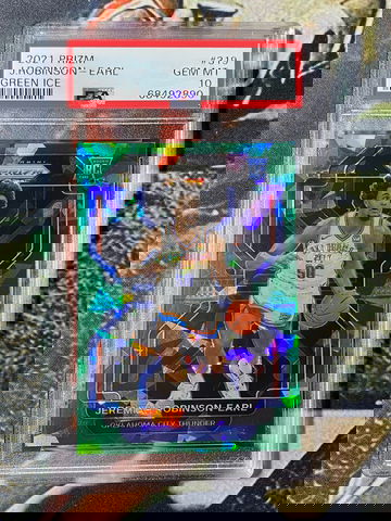 2021 Prizm #319 Jeremiah Robinson-Earl Cracked Green Ice PSA 10 Rookie RC SP