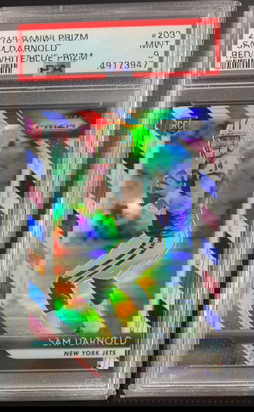 2018 Panini Prizm Red/white/blue Sam Darnold RC PSA 9