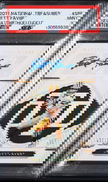 2021 Panini National Treasures Signatures Holo Gold Brett Favre #SBF /10 PSA 9