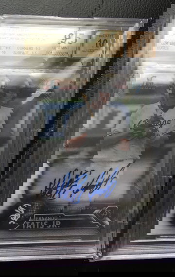 Fernando Tatis Jr. bowman chrome bgs 9.5 true gem +