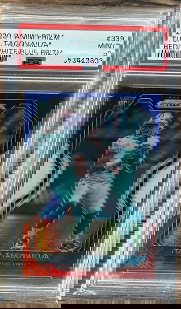 2020 Panini Prizm Tua Tagovailoa PSA 9