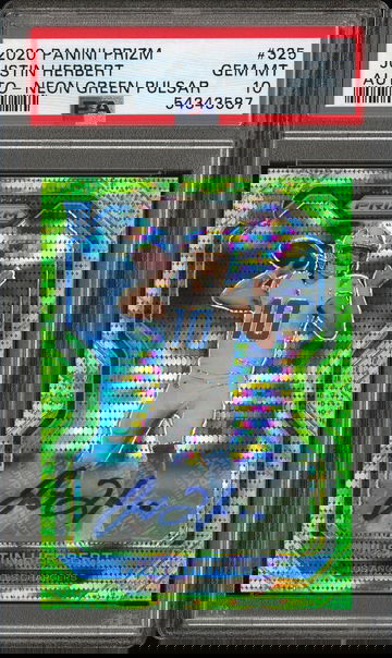 2020 Panini Prizm Justin Herbert #325 AUTO-NEON GREEN PULSAR PSA 10