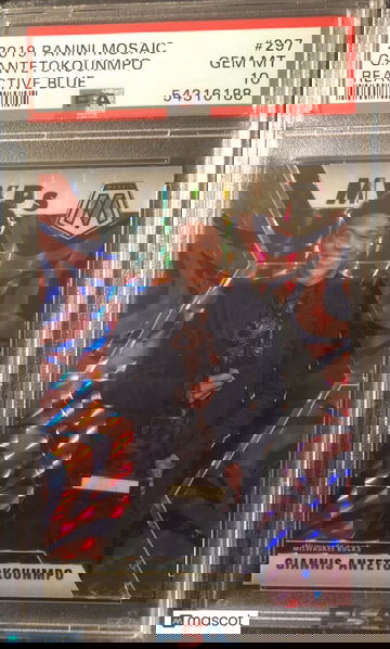 Giannis Antetokounmpo 2019 Mosaic #297 Reactive Blue Prizm PSA 10 Gem Mint Bucks