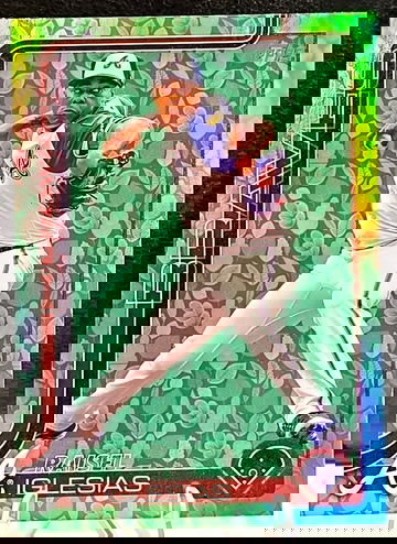 2025 Topps Series 1 Baseball Raisel Iglesias Green Leaf Easter Foil SP Braves