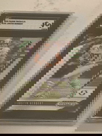 2020 PANINI PRIZM DP 102 JUSTIN HERBERT SGC 9