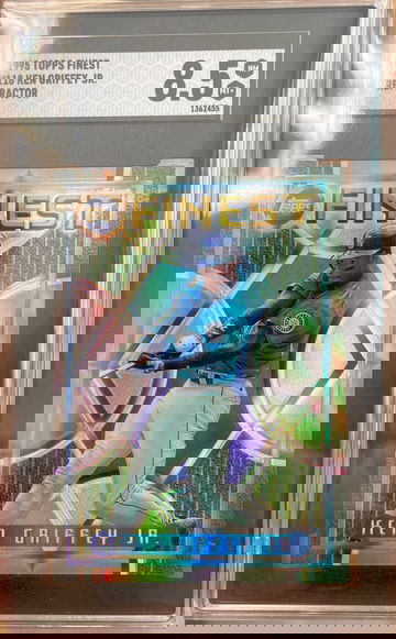 1995 Topps Finest #118 Ken Griffey Jr. Refractor 8.5