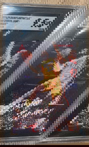 2019-20 Panini Chronicles Luminance Red Lebron James 18/149 SGC 9.5