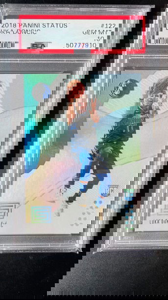 2018 Status Luka Doncic PSA 10 