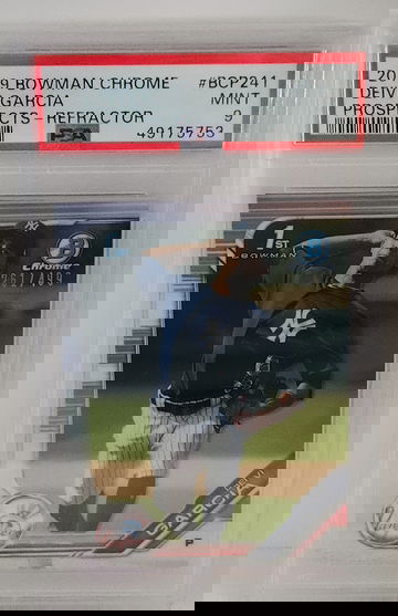 2019 1st Bowman Chrome Refractor Deivi Garcia /499 PSA 9