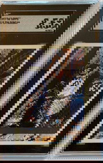 1997-98 Topps Tim Duncan Rookie SGC 8.5