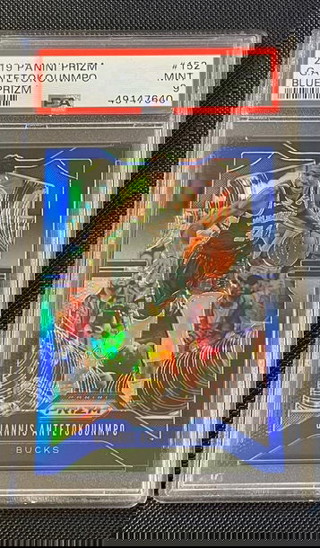 Giannis ANTETOKOUNMPO 2019 Prizm Blue #/199 PSA 9