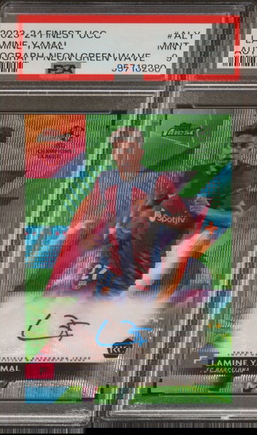 2023 LAMINE YAMAL TOPPS FINEST UEFA CLUB COMPETITIONS AUTOGRAPHS - NEON GREEN WAVE /99